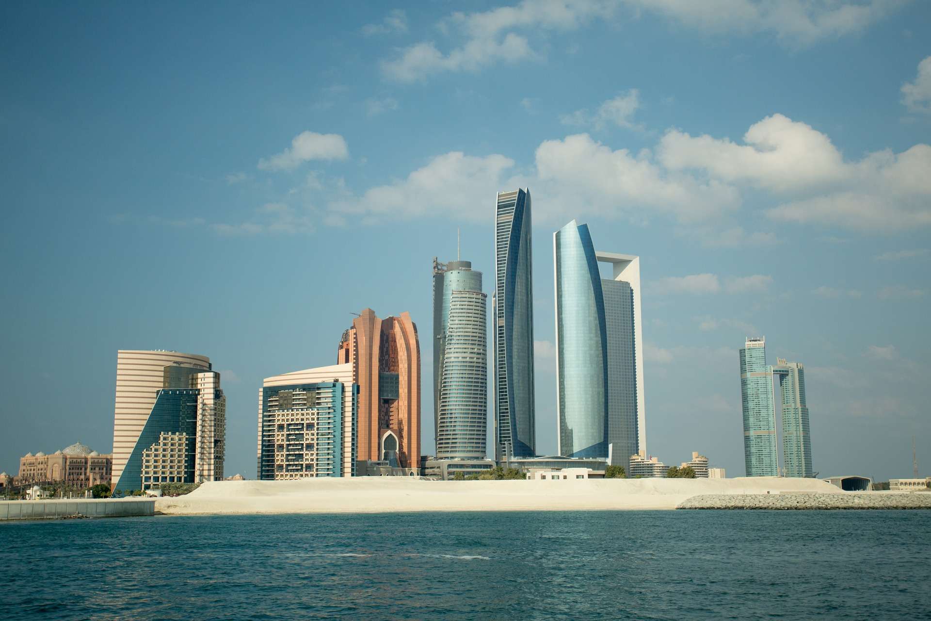 Abu Dhabi Proposes Formal Licensing Regime for Crypto Mining