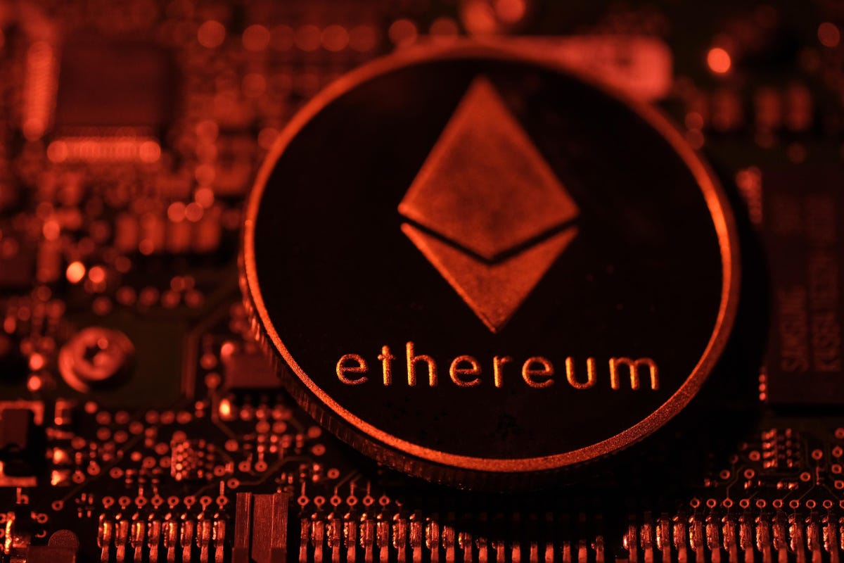 Ethereum Breaks Down Toward $2,100 as Selling Pressure Accelerates