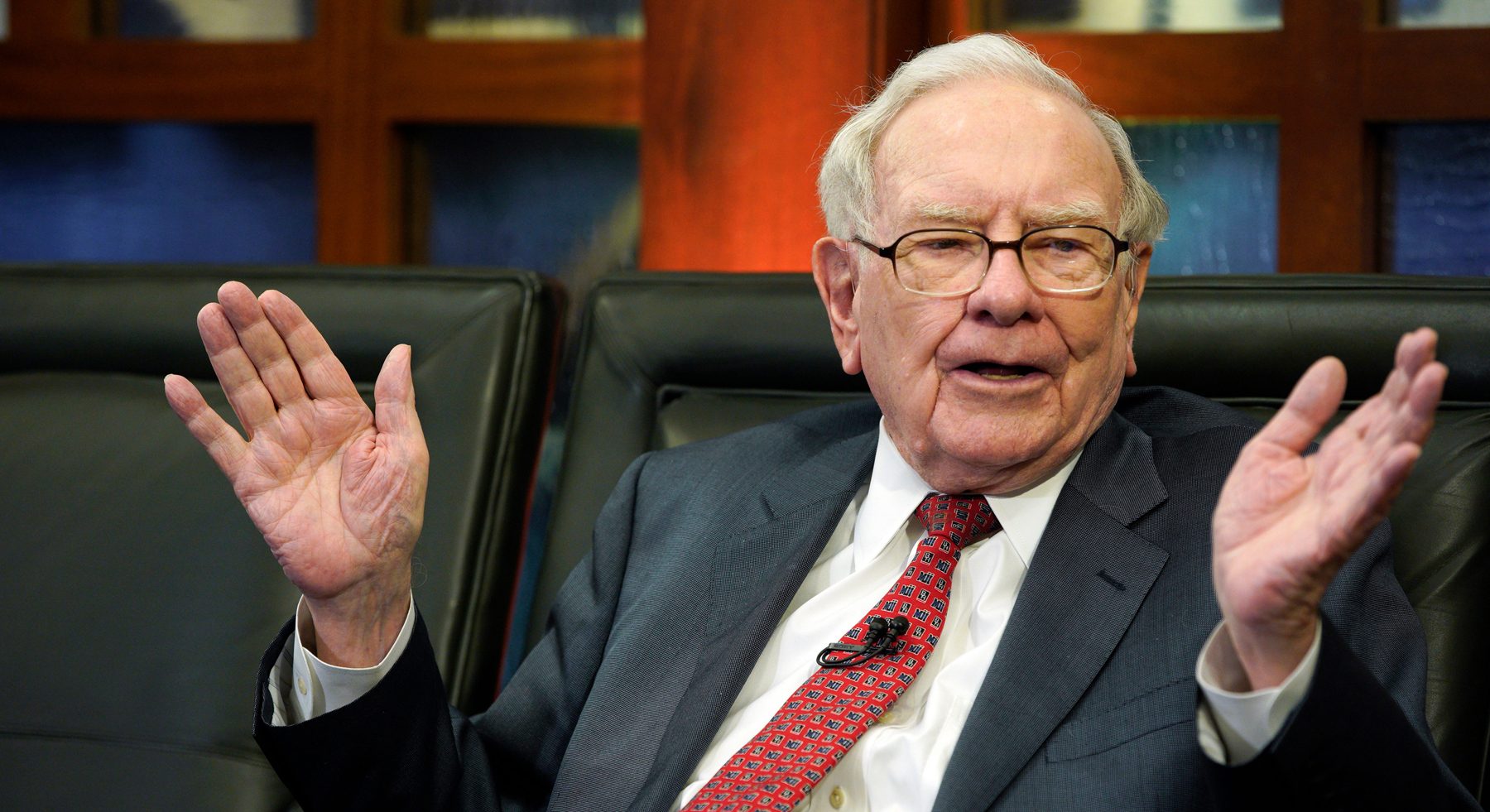 Warren Buffett cuts Apple stake and adds to Chubb in Q3 portfolio