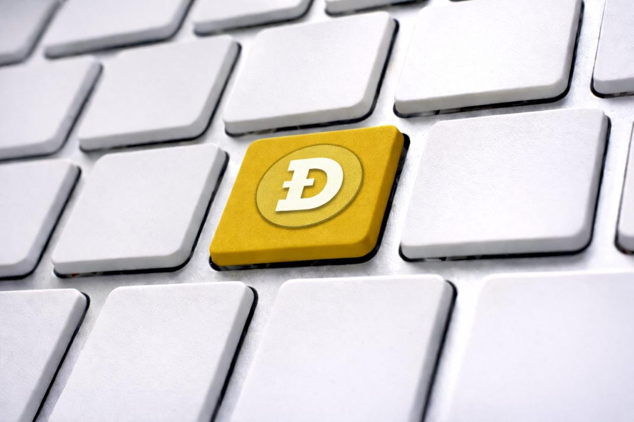 डॉगकॉइन के सह-संस्थापक ने सोने और चांदी की बढ़त के बीच क्रिप्टो में गिरावट का मजाक उड़ाया